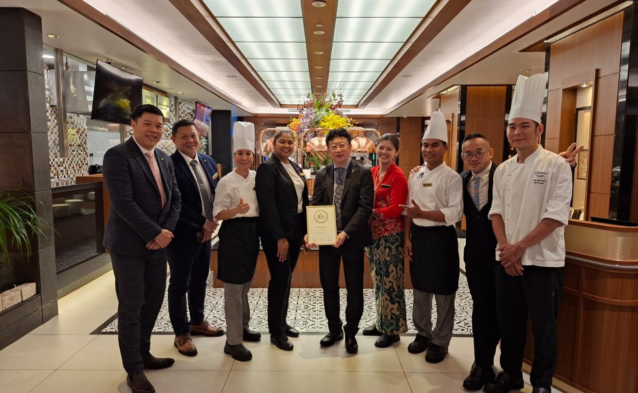 Benedict Ng, Vice President of Operations, SEA and the Princess Terrace team with their Tatler Best Spotlight 2026 certificate